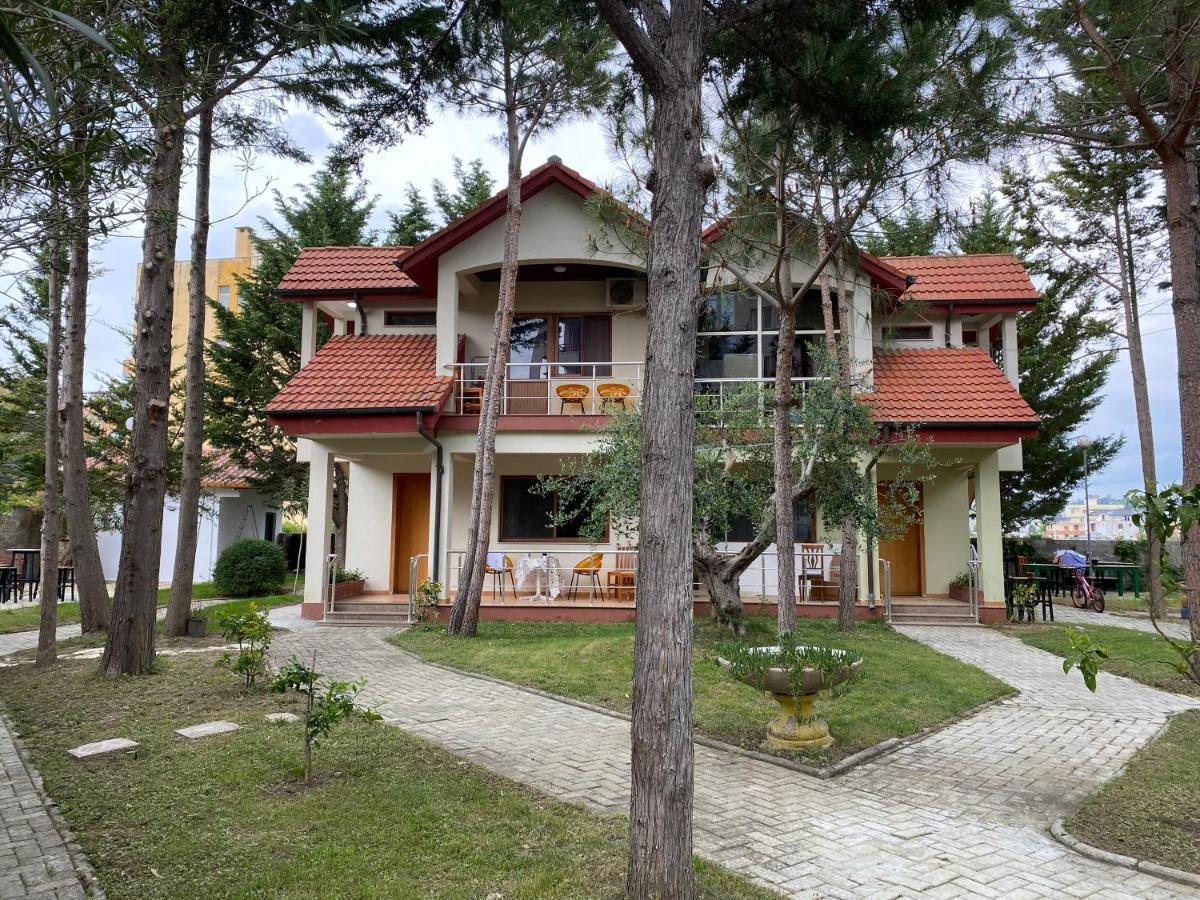 Hotel Garden Villa Ardo Golem  Exterior foto