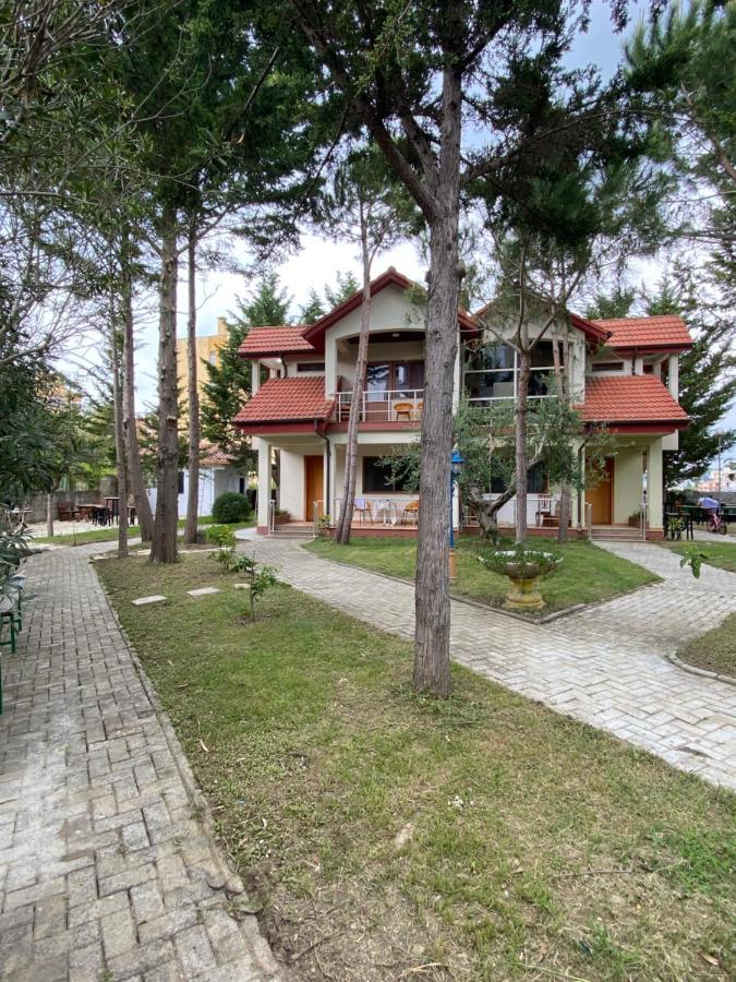 Hotel Garden Villa Ardo Golem  Exterior foto