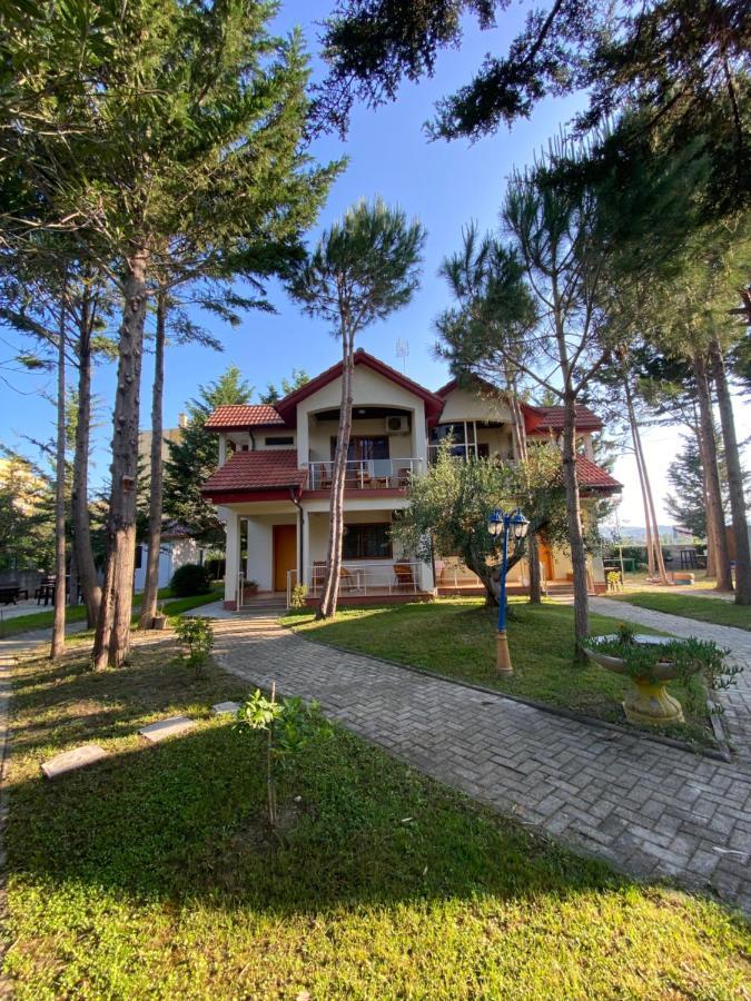 Hotel Garden Villa Ardo Golem  Exterior foto